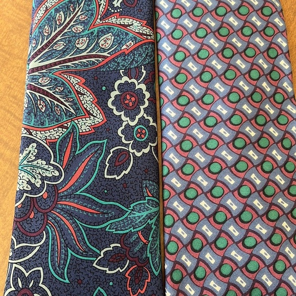Men’s Neckties Blue Purple Teal Paisley Geometric Boston Trader’s Isaco tie - Picture 2 of 5